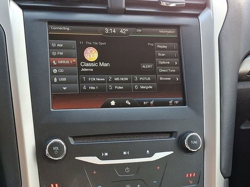 Used 2013 Ford Fusion SE image 3