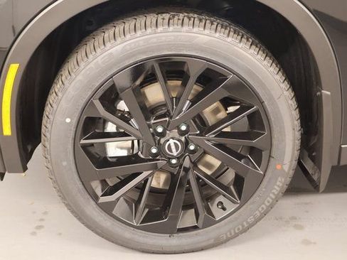New 2026 Nissan Rogue SL AWD/4WD image 8