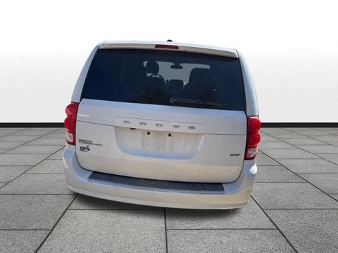Used 2020 Dodge Grand Caravan GT image 5