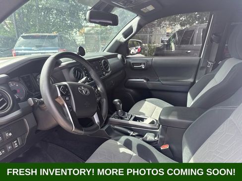 Used 2021 Toyota Tacoma TRD Off-Road AWD/4WD image 8