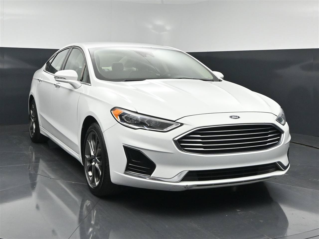Used 2020 Ford Fusion SEL FWD image 1