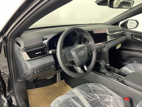 New 2026 Toyota Camry Hybrid AWD/4WD image 2