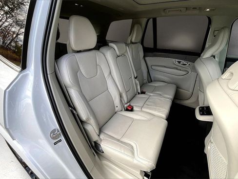 New 2026 Volvo XC90 B6 Ultra w/ Protection Package image 10