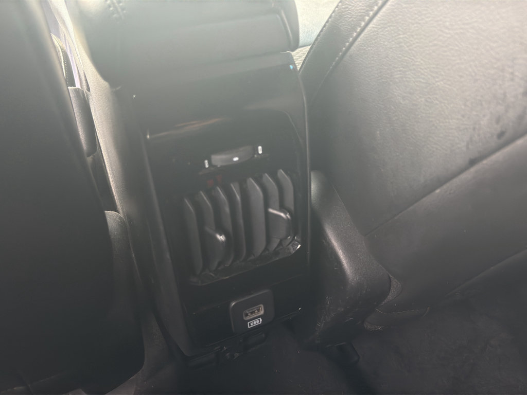 Used 2023 Jeep Compass Latitude w/ Sun and Sound Group AWD/4WD image 11