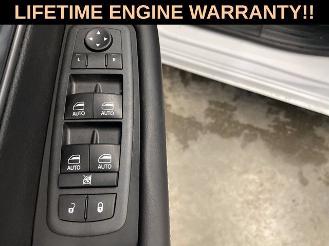 New 2026 Chrysler Pacifica Select w/ S Appearance Package AWD/4WD image 14