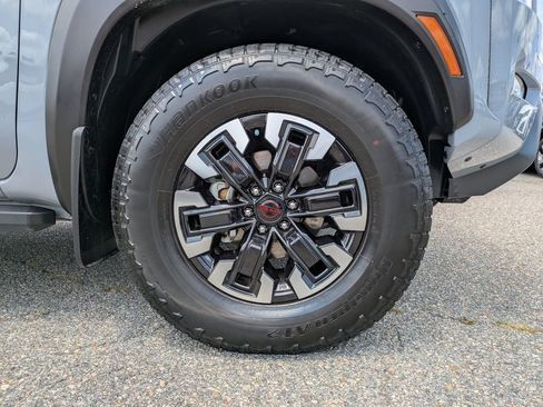 Certified 2024 Nissan Frontier PRO-4X w/ Pro Convenience Package AWD/4WD image 12