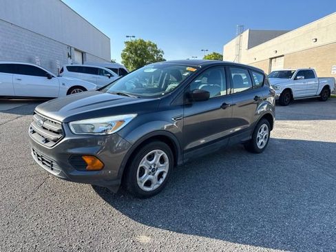 Used 2017 Ford Escape S FWD image 1