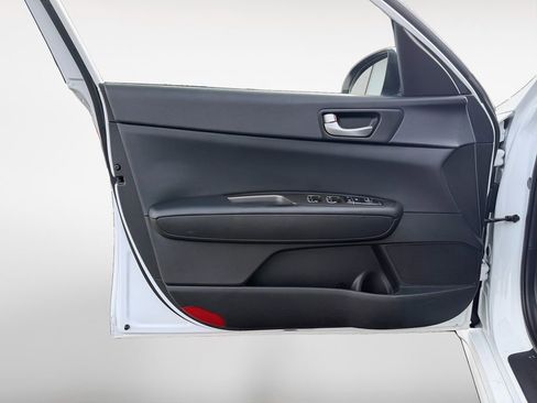 Used 2019 Kia Optima LX image 14