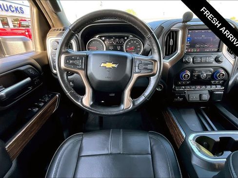 Used 2022 Chevrolet Silverado 2500 High Country AWD/4WD image 11