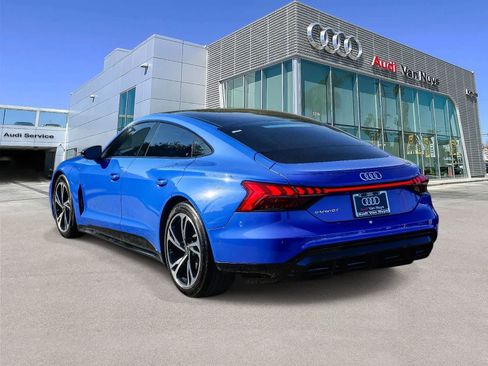 Used 2023 Audi e-tron GT Prestige image 2