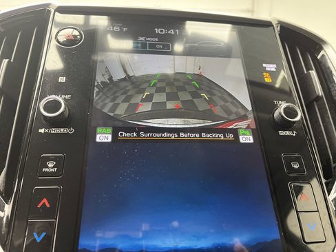 Used 2023 Subaru Ascent Premium w/ Convenience Package image 5