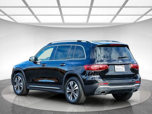 Certified 2025 Mercedes-Benz GLB 250 image 2