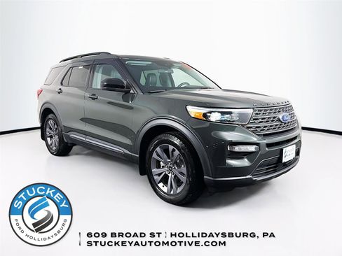 Used 2022 Ford Explorer XLT w/ Equipment Group 202A AWD/4WD image 1