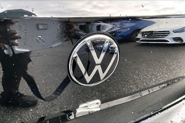 Used 2026 Volkswagen Golf AWD/4WD image 28