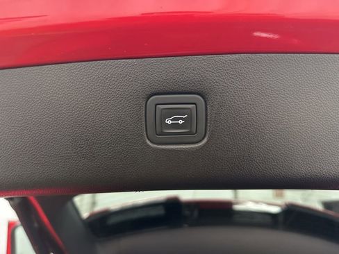 Used 2020 Chevrolet Blazer RS image 36