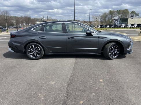 Certified 2025 Hyundai Sonata SEL image 2