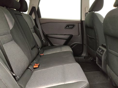 Used 2021 Nissan Rogue S FWD image 19