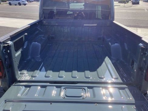 New 2026 Jeep Gladiator Mojave w/ Steel Bumper Group image 32
