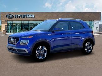 New 2026 Hyundai Venue SEL video 2