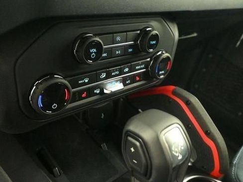 New 2026 Ford Bronco Heritage Edition AWD/4WD image 17