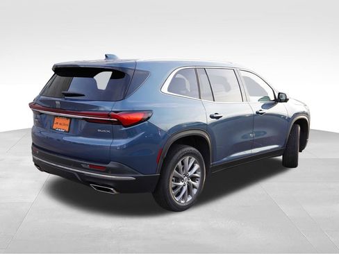 Used 2025 Buick Enclave Preferred AWD/4WD image 5