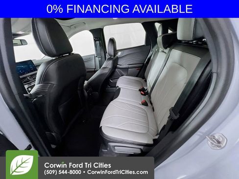 New 2025 Ford Escape SE w/ PHEV Premium Package image 29