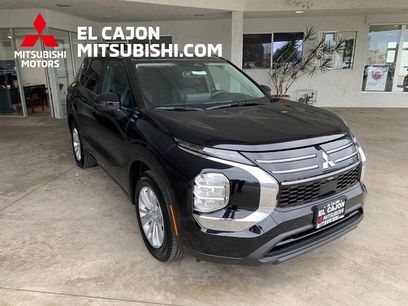 New 2025 Mitsubishi Outlander ES