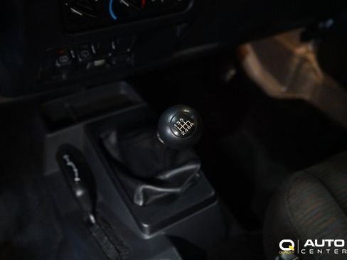 Used 2005 Jeep Wrangler X image 22