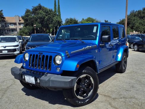 Used 2014 Jeep Wrangler Unlimited Sahara AWD/4WD image 25