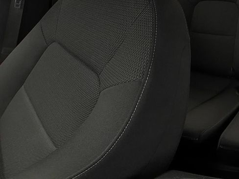 Used 2024 Chevrolet Colorado LT RWD image 12