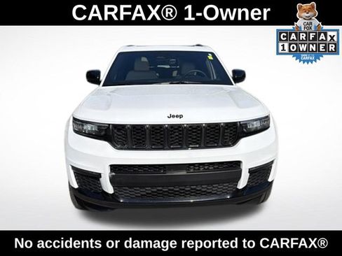 Used 2025 Jeep Grand Cherokee L Limited w/ Black Appearance Package AWD/4WD image 2