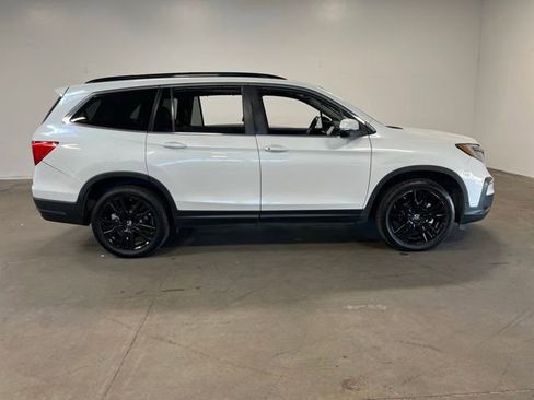 Used 2022 Honda Pilot Special Edition image 2