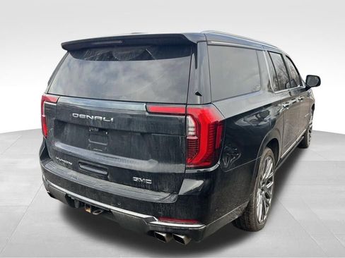 Used 2025 GMC Yukon XL Denali Ultimate image 2