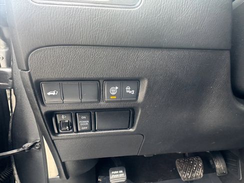 Used 2017 Nissan Armada Platinum w/ Captain Seat Package image 50