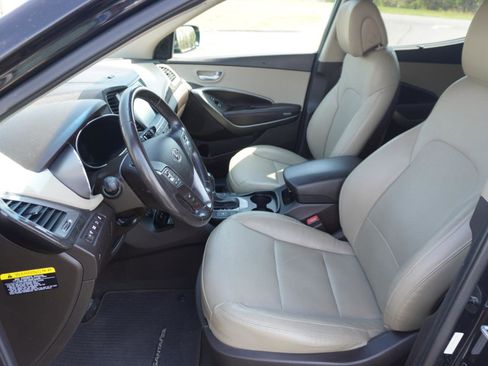 Used 2017 Hyundai Santa Fe Sport image 29