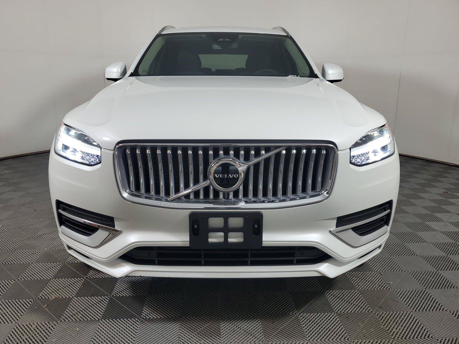 Certified 2024 Volvo XC90 T8 Core w/ Protection Package Premier AWD/4WD image 2
