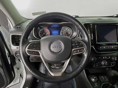 Used 2021 Jeep Cherokee Limited image 11