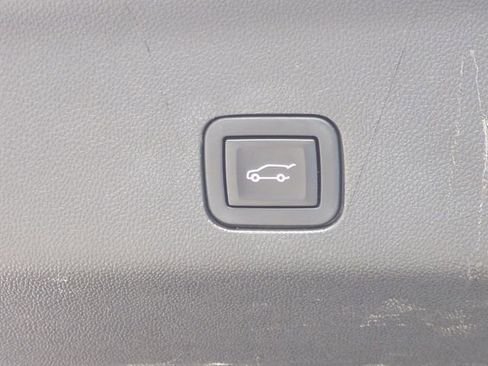 Used 2022 Cadillac Escalade Sport w/ Touring Package AWD/4WD image 14