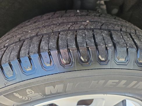 Used 2020 Ford Escape SE AWD/4WD image 28