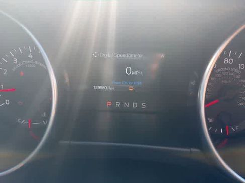 Used 2019 Ford Mustang Coupe RWD image 23