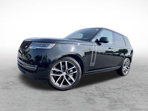 Used 2025 Land Rover Range Rover SE AWD/4WD image 1