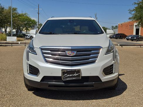 Used 2018 Cadillac XT5 Premium Luxury w/ Driver Assist Package FWD image 10