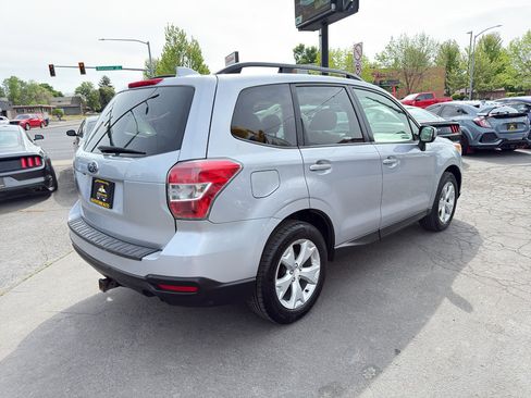 Used 2016 Subaru Forester 2.5i Premium AWD/4WD image 8