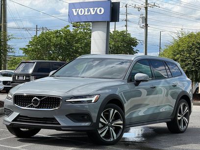 Certified 2025 Volvo V60 B5 Cross Country Plus