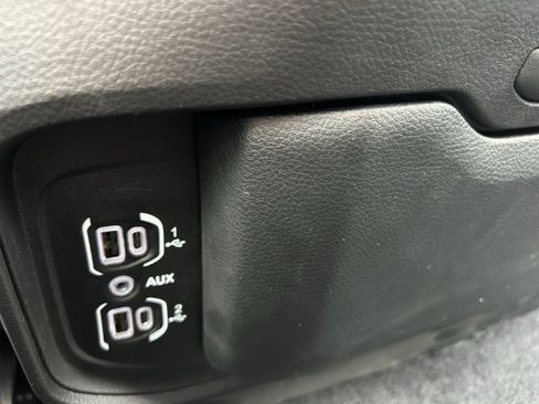 New 2026 RAM 1500 4x4 Crew Cab image 25