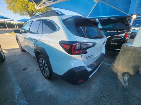 Used 2025 Subaru Outback Touring XT w/ Popular Package #2 AWD/4WD image 3