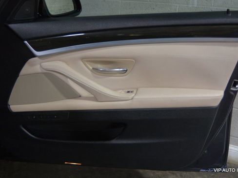 Used 2011 BMW 550i 550i image 19