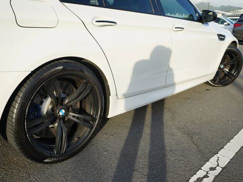 Used 2016 BMW M5 image 7