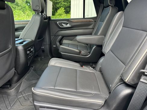 Used 2023 Chevrolet Tahoe Premier AWD/4WD image 21