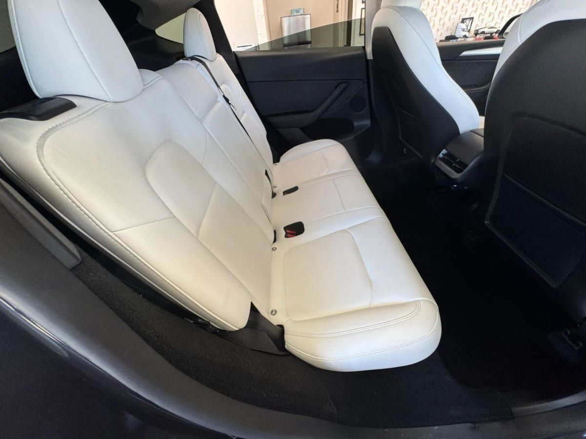 Used 2024 Tesla Model Y Long Range RWD image 13
